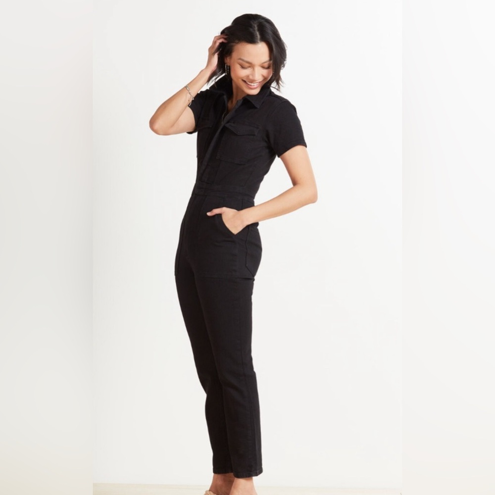 Good American Black Short-Sleeve Utility Jumpsuit with Front Pockets